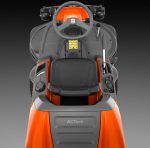 Husqvarna Profi Allrad-Frontmäher RC 320Ts AWD - Grundgerät ohne Mähdeck – Bild 12
