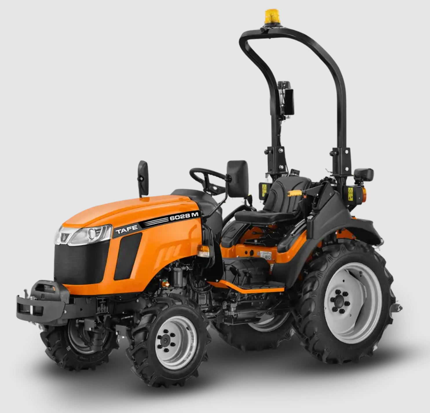 Tafe_6028M_20250324_276d931b-af99-40cd-bf70-3406803630e9.png Tafe Allrad-Universalschlepper 6028M Grundmaschine mit AS-Bereifung - Image 1