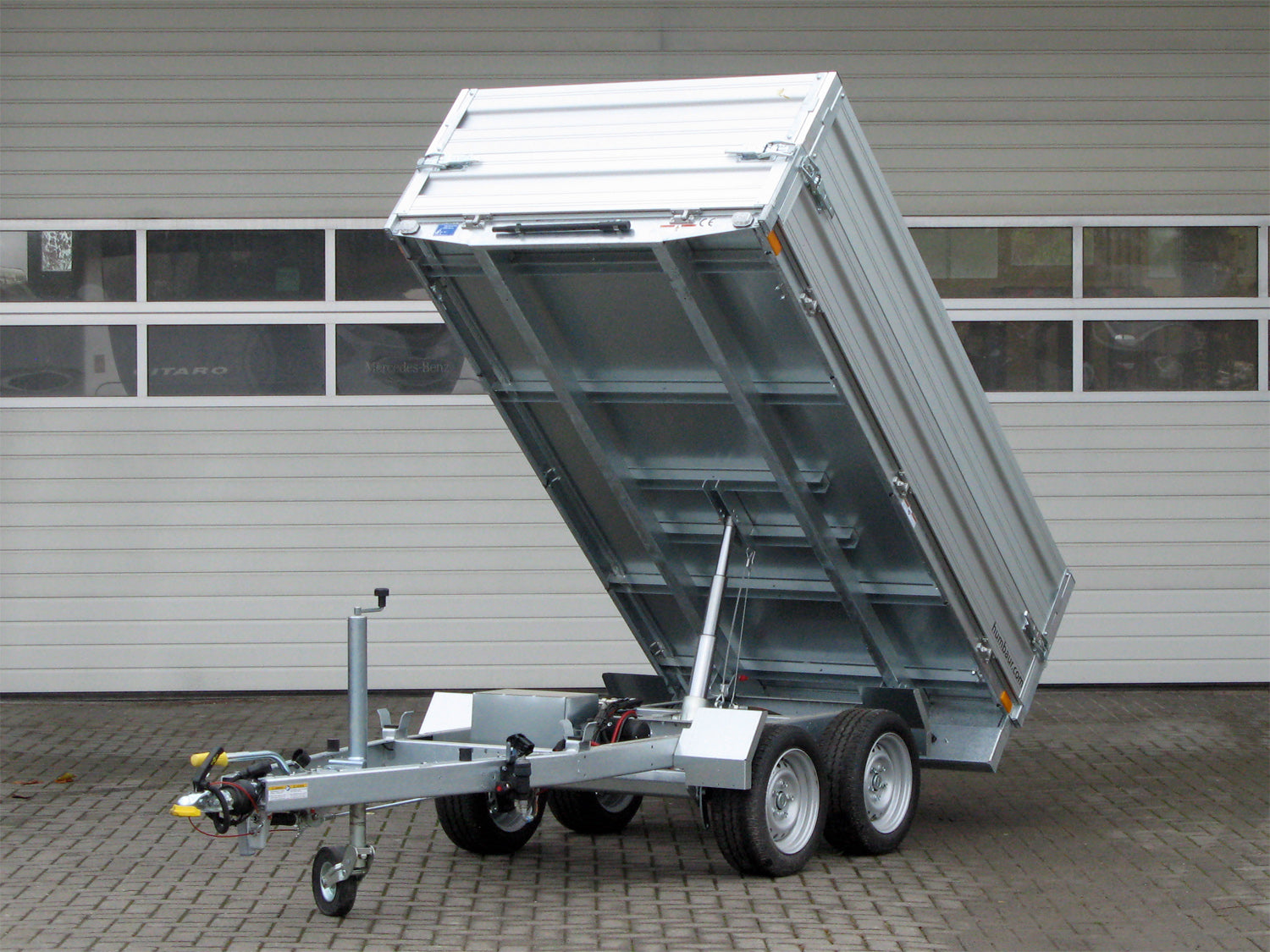 hu3055-e-bw_humbaur_huk_272715_3.jpg Humbaur HUK 272715 E-Pumpe und BW-Aufsatz – Bild 1